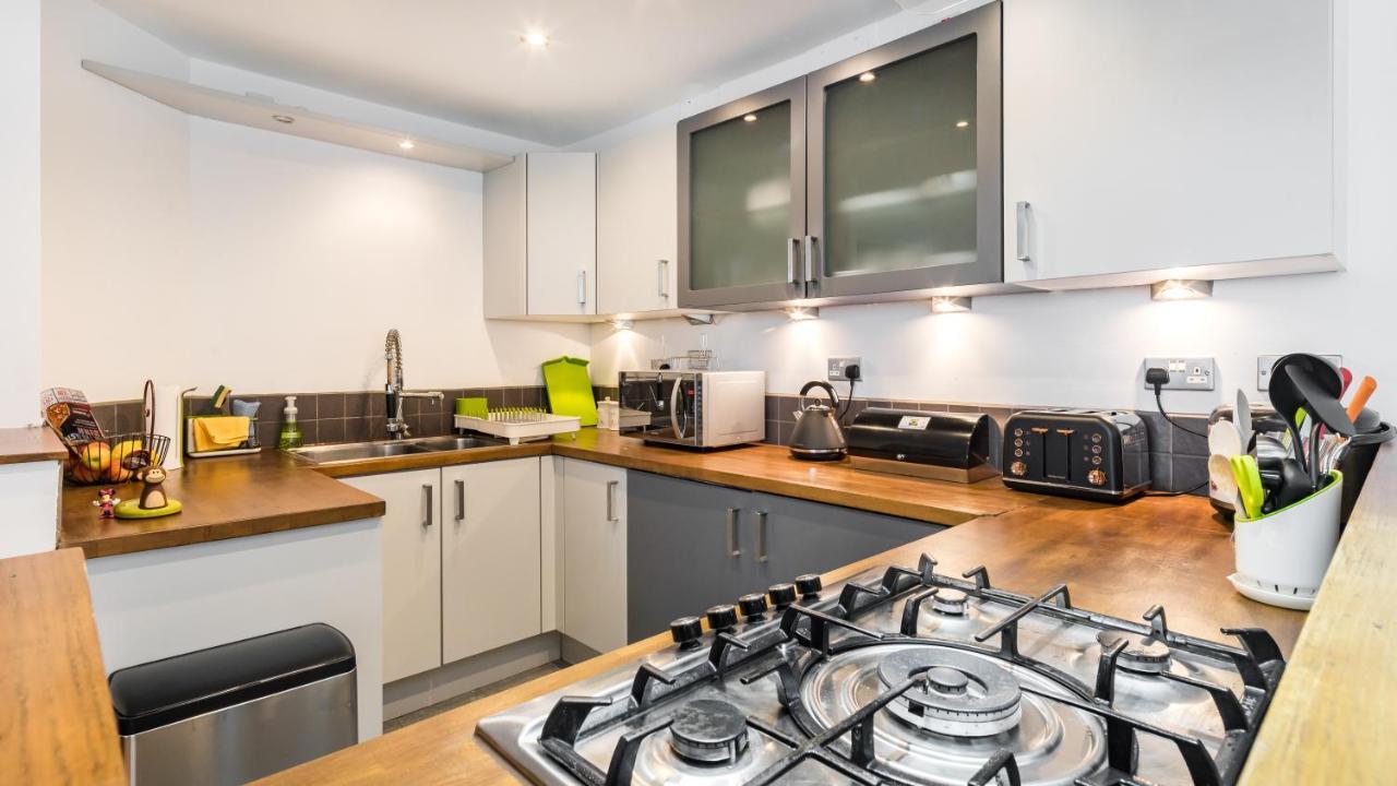 Cosy Riverview-London Excel Centre-O2 Arena 외부 사진